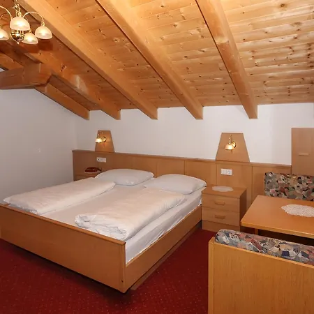 & Egger Hotel